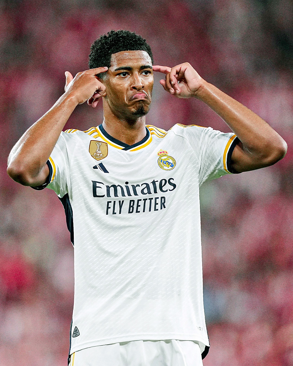 C罗晒与特朗普合照：感谢总统先生的邀请和热情欢迎（C罗晒与特朗普合影：感谢总统先生的邀请与热情接待）