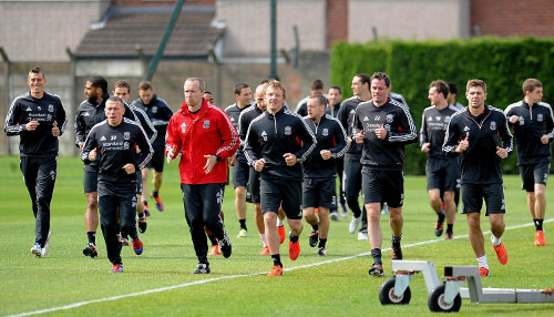 德媒：拜仁不会把16岁中卫基亚拉放走，他很快会签下一份长约（德媒：拜仁拒放16岁中卫基亚拉，续长约在即）