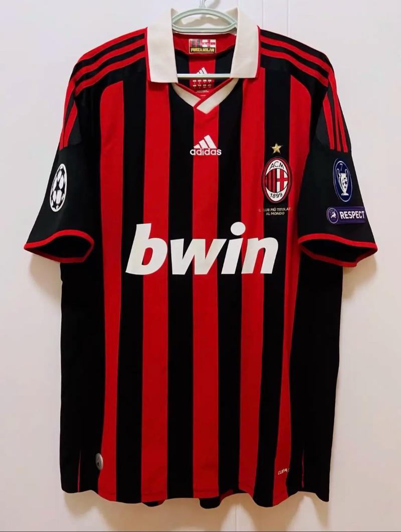 云南玉昆官方：与队长赵宇豪、中国香港球员徐宏杰完成续约