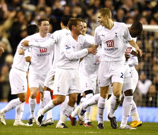 曼城U21中场放弃足球生涯，赴牛津大学攻读法律（曼城U21中场告别绿茵，转赴牛津大学攻读法学）