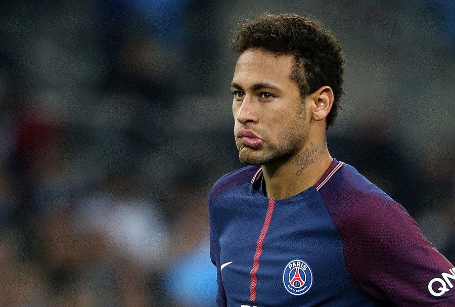 巴顿：李嗣镕一直很努力地训练，他的中超首秀应该是满分（巴顿称李嗣镕训练刻苦，中超处子秀堪称满分）