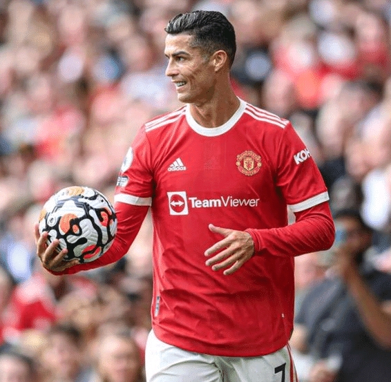 英媒：罗克回归巴甲后浴火重生，曼联盼补强锋线已对他关注（英媒：罗克重返巴甲强势复苏，曼联为补强锋线已将其纳入考察）