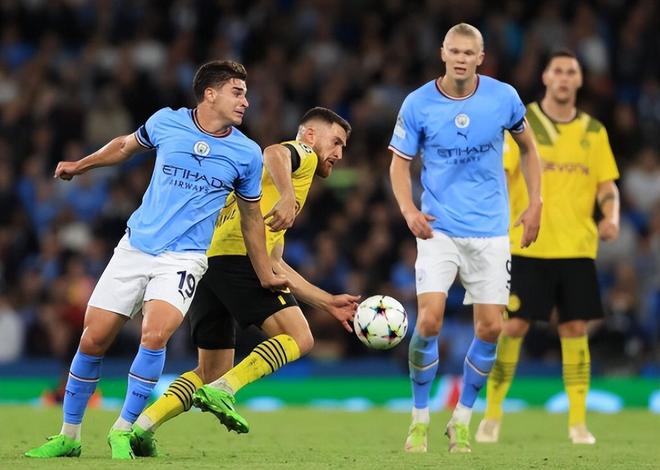 世体：佩德里缺席巴萨赛前合练，确定无缘欧冠客战切尔西（世界体育报：佩德里未参加巴萨赛前训练，确认无缘欧冠客场对切尔西）