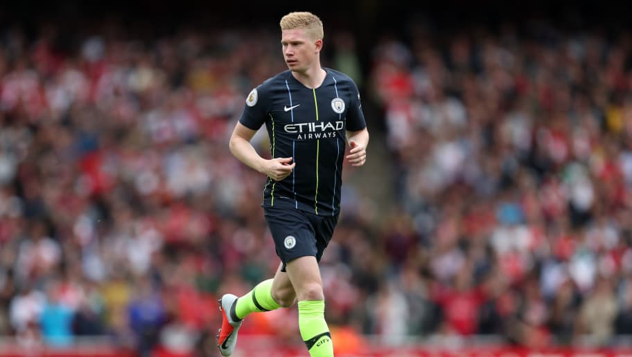 哈维·阿隆索的皇马困境：教练权威与球星共存的艺术（哈维·阿隆索在皇马的两难：平衡主帅威信与球星共处）