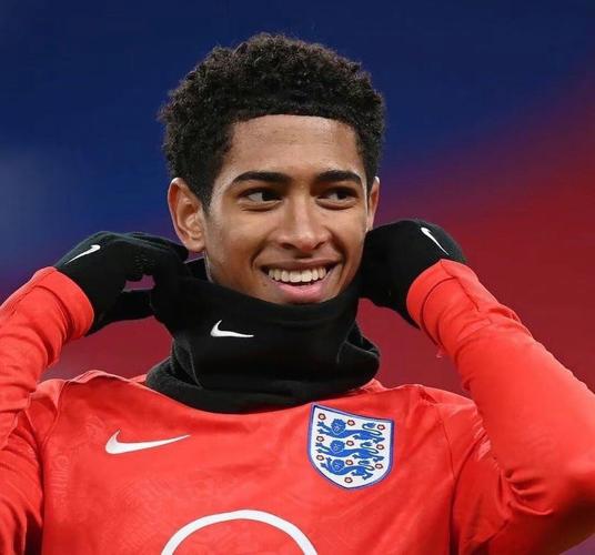 本赛季湖人打到关键时刻的比赛8胜0负，未尝败绩（湖人本季关键时刻8战全胜，尚无败绩）