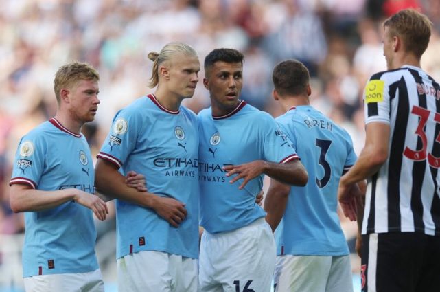 信使报：三名马竞球员未接种疫苗，缺席阿根廷对安哥拉友谊赛（信使报称：三名马竞球员因未接种疫苗无缘阿根廷与安哥拉热身赛）