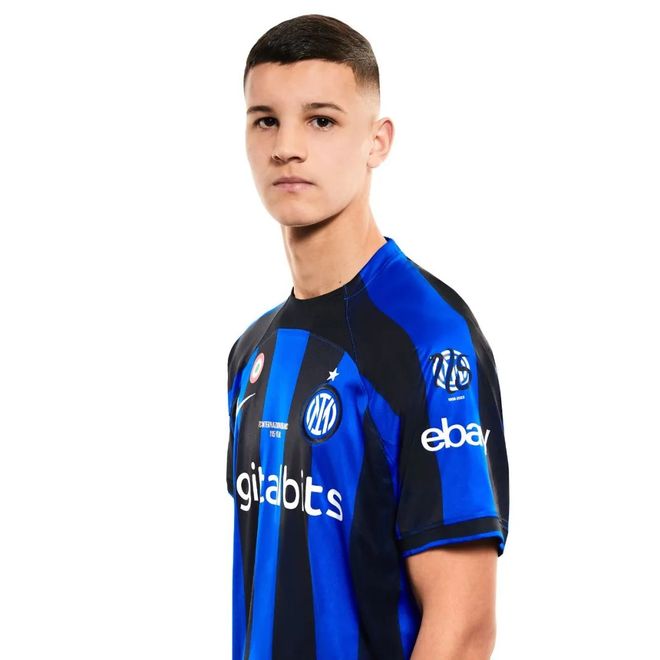 混团世界杯最新战报：王曼昱赢孙颖莎老乡，王楚钦感谢队友，张本智和输球！