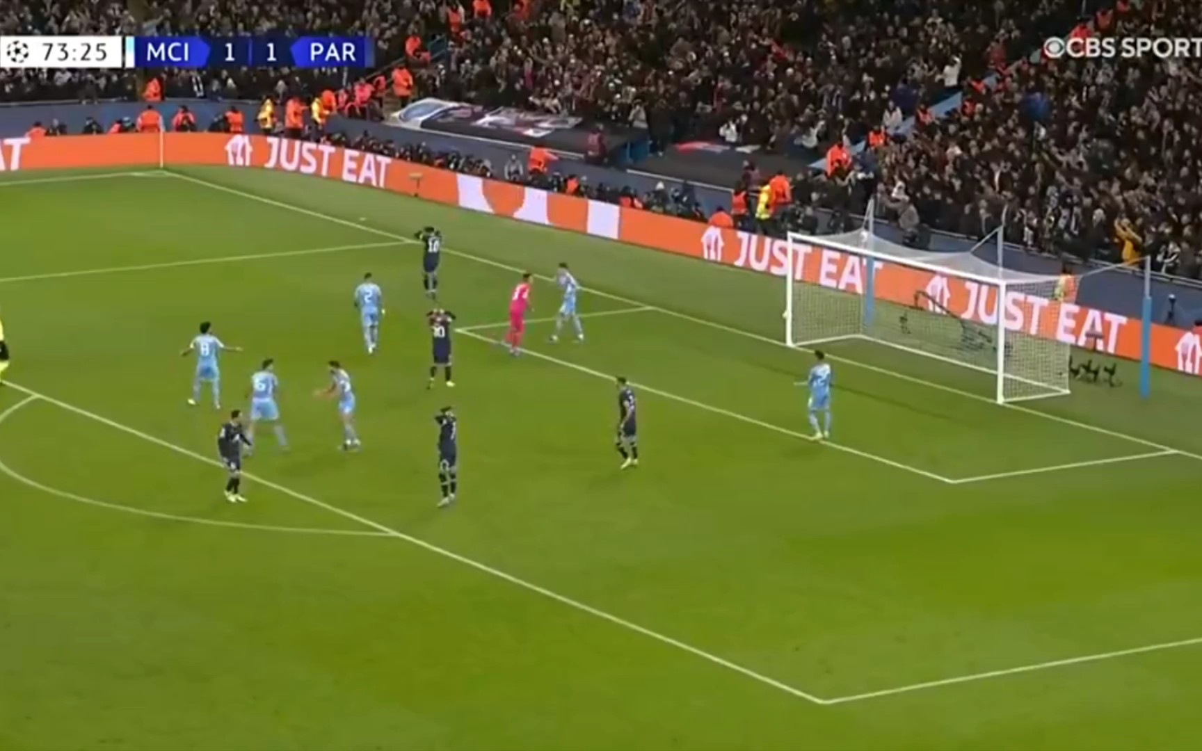 后腰全场传球成功率达 92%，表现全面