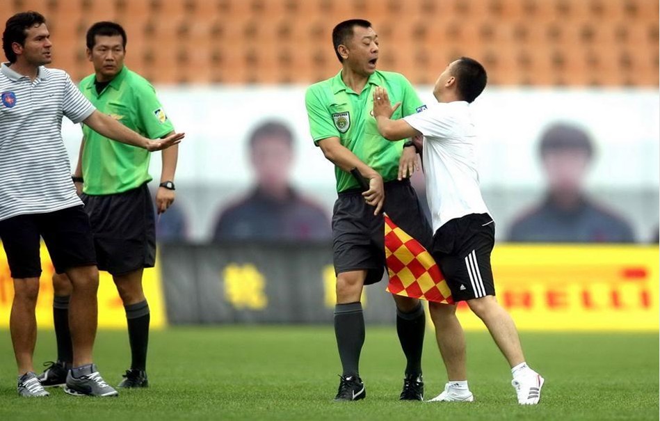 反转！皇马求齐达内救火至赛季末？传奇帅位悬念藏双重博弈